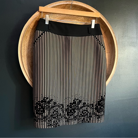 Glow Collection Brown & Black Midi Skirt Size 10 - Picture 3 of 11